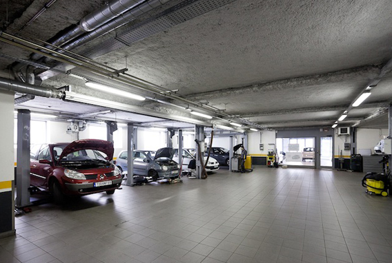 Garage Renault parc
